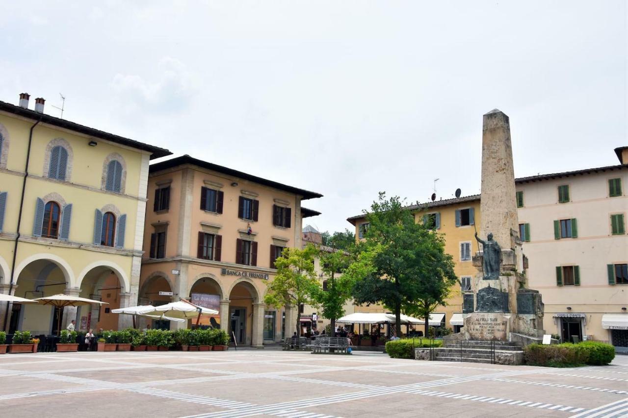 Piazza Arnolfo 1932 Daire Colle Val D'Elsa Dış mekan fotoğraf